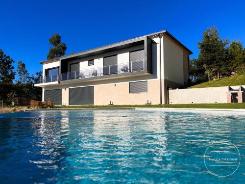 https://www.booking.com/hotel/pt/casa-couto-do-souto-campo-geres.pt-pt.html